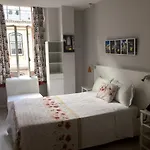 Hostel Golden Tram 242 & Lisboa