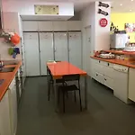 Hostel Golden Tram 242 &