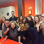 Hostel Golden Tram 242 & *