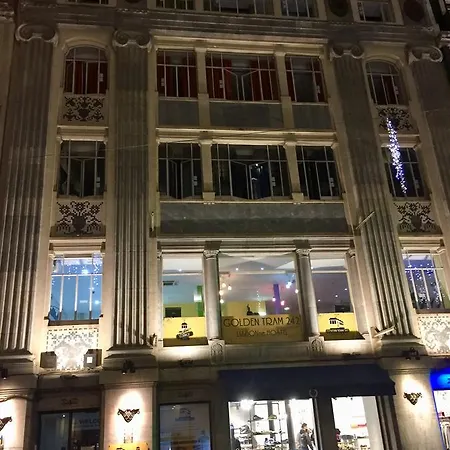 ホステル Golden Tram 242 & リスボン